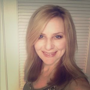 Meet your Posher, Sherry